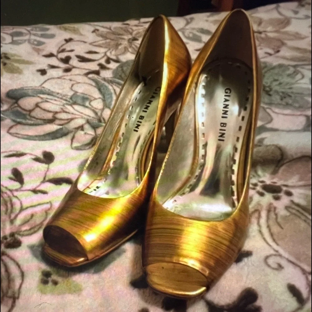 Gianni Bini Gold Bronze Peep Open Toe Pump Heels Sz 9